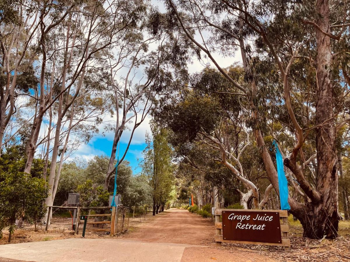 Grape Juice Retreat Rustic Romantic Gateway 5Mins To Beaches & Town Margaret River Exterior photo