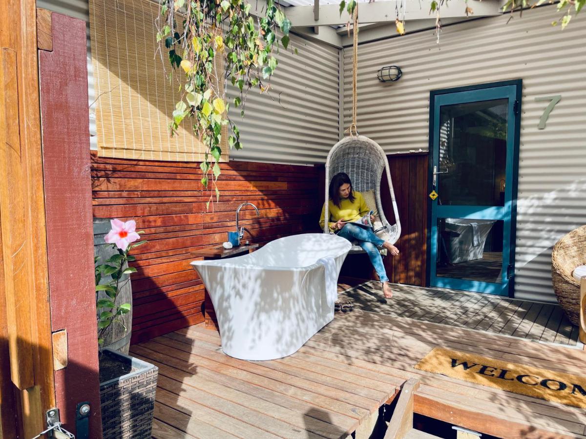 Grape Juice Retreat Rustic Romantic Gateway 5Mins To Beaches & Town Margaret River Exterior photo