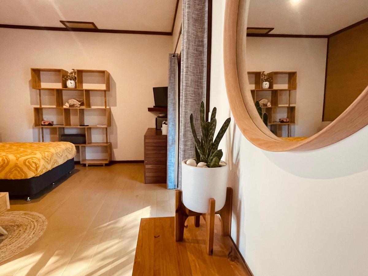 Grape Juice Retreat Rustic Romantic Gateway 5Mins To Beaches & Town Margaret River Exterior photo