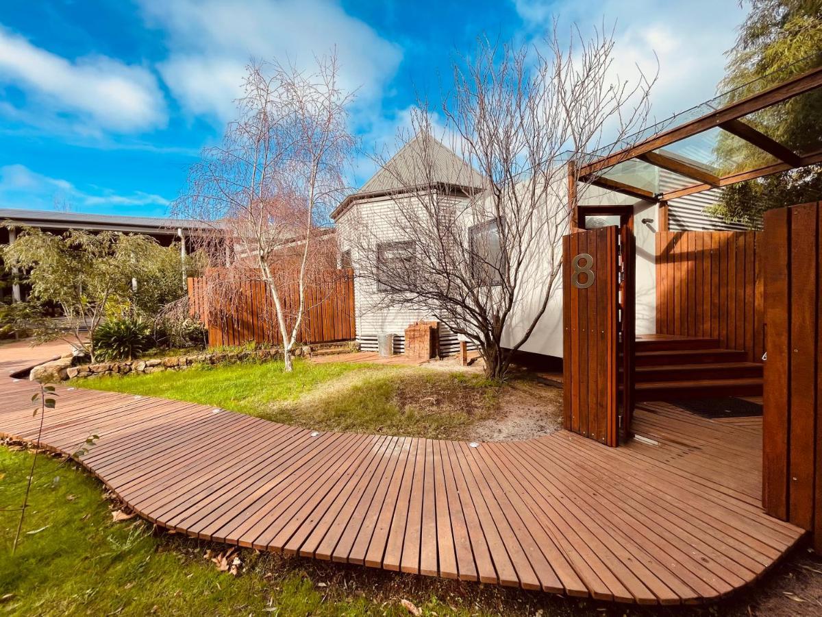 Grape Juice Retreat Rustic Romantic Gateway 5Mins To Beaches & Town Margaret River Exterior photo