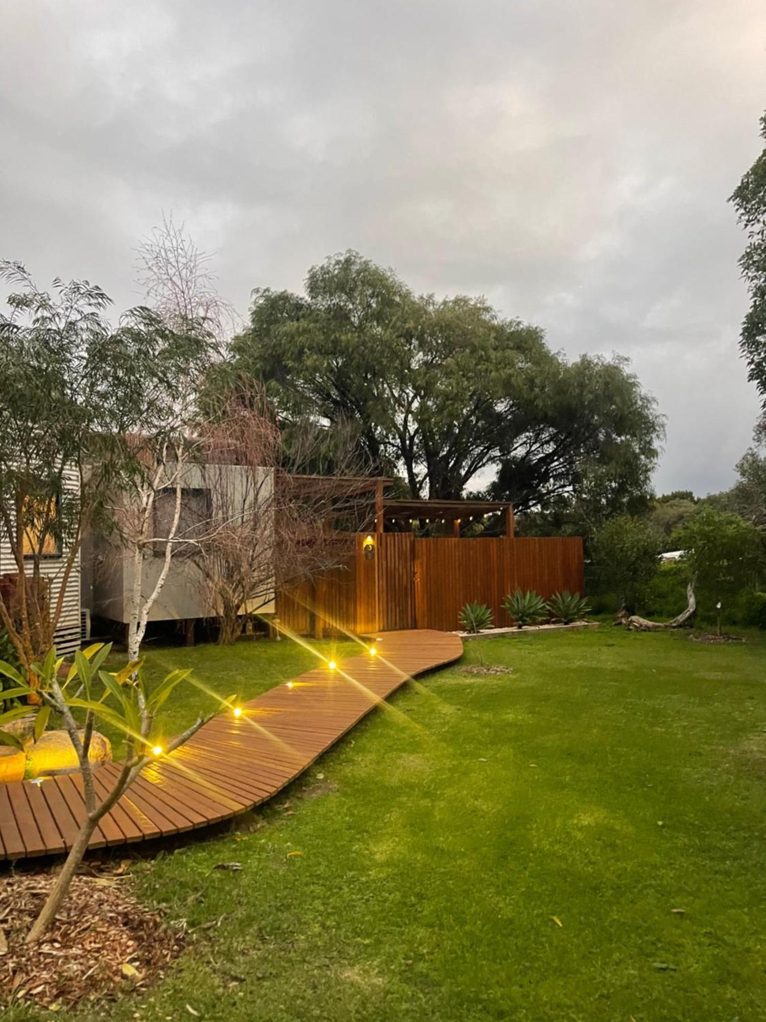Grape Juice Retreat Rustic Romantic Gateway 5Mins To Beaches & Town Margaret River Exterior photo